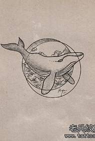 صغيرة الحوت الطازجة رذاذ اللدغة المخطوط نمط الوشم الهندسي
