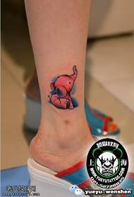 Ankle cute little elefante di mudellu di tatuaggi