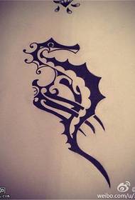 Totem tatuaggio ippocampo