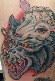 boom Koel kleurvolle wolf en skaapvel tattoo patroon