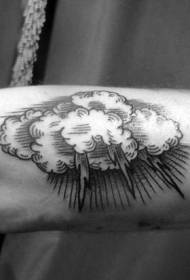 yksinkertainen mustavalkoinen salama pilvi käsi tatuointi malli