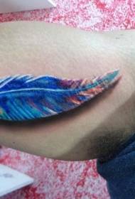 आर्म गोंडस चमकदार निळा पंख टॅटू नमुना