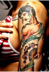 brazo estilo asiático hermoso patrón de tatuaxe de xeisha sedutor