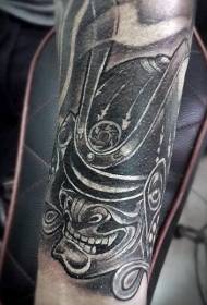 Stile asiatico splendidu mudellu di tatuaggi bracciu di casco guerrieru in biancu è biancu)
