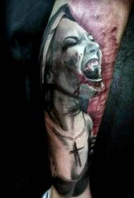 Modello di tatuaggio del braccio del vampiro femminile sexy sanguinante