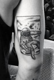 arm schwaarz Astronaut a Stäre Tattoo Muster