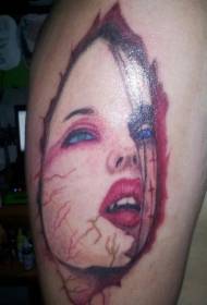 modèle de tatouage femme bras vampire rouge