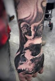 kar fantasy világában a fekete-fehér szörnyek koponya tetoválás mintával