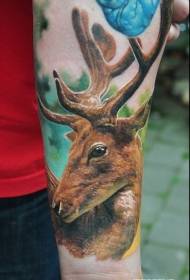 lengan corak tato rusa realistik warna cantik yang indah