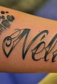 рука смешное черное английское имя с рисунком татуировки след