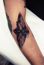model de tatuaj braț drăguț moth design