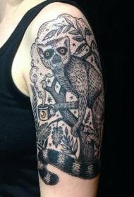 美妙的黑白狐猴和分支手臂紋身圖案