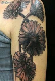 modèle réaliste de tatouage bras marguerite noire fleur