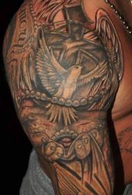 golubica za ruku i križ uzorak tetovaže religioznog stila