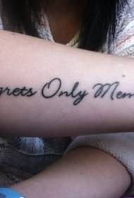modello di tatuaggio nero ragazza braccio lettera
