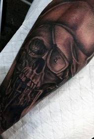 disegno del tatuaggio con un occhio bianco e nero sul braccio
