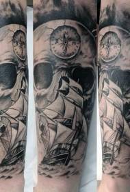 Juodos ir baltos didžiulės kaukolės ir jūreivio rankos tatuiruotės modelis