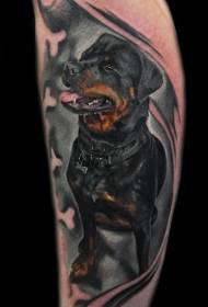 гар өнгөлөг Rottweiler шивээсний хэв маяг