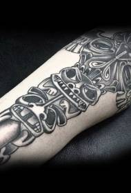 braccio tatuaggio punto nero modello tribale animale tatuaggio