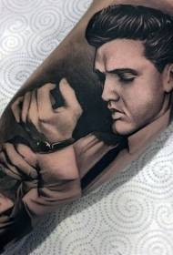 braço muito realista preto Elvis retrato tatuagem padrão