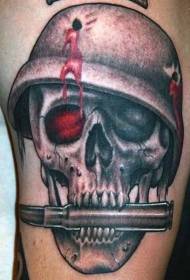 lámh téama míleata cloigeann saighdiúir daite le patrún tattoo Bullet