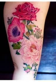 labai tikroviškas įvairiaspalvis spalvotas gėlių rankos tatuiruotės modelis