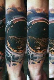 Os brazos son astronautas moi refinados e deseños de tatuaxes de espazo negro