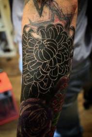 braso pinong itim na chrysanthemum tattoo pattern