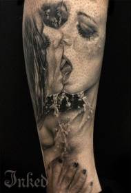 brako nigra griza sexy kisanta virinan portreton tatuaje