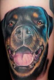 modello realistico del tatuaggio dell'avatar di Rottweiler di felicità delle armi