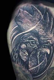 Braccio in bianco e nero realistico tatuaggio testa di gallo