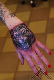 ramię Czarno-biały ręcznie rysowane styl ryczący wzór tatuażu tygrysa