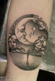 braccia impressionanti linee bianche e nere luna e modello solitario tatuaggio