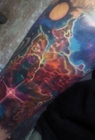 стара школа цветна красива космическа ръка татуировка модел