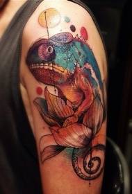 ຮູບແບບ tattoo chameleon ທີ່ມີສີສັນໃຫຍ່