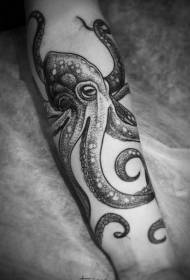 હાથ સરળ કાળા અને સફેદ બિંદુ ઓક્ટોપસ ટેટૂ પેટર્ન
