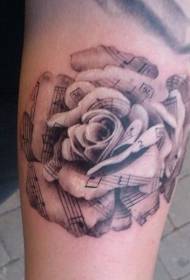 mkono nyeusi na nyeupe mchanganyiko wa muundo wa tattoo