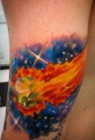 braccio semplice cometa in fiamme dipinta e motivo tatuaggio stellato