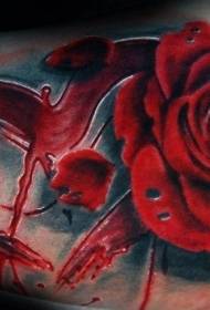 salapärane verevärvi südamekuju punase roosi käe tätoveeringu mustriga