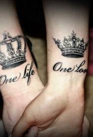 ilang mga pulso ng magagandang korona at pattern ng tattoo ng Ingles na alpabeto