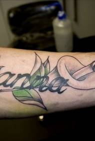 рака романтично англиско име со реална шема на цветни тетоважи