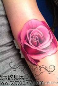 Gyönyörű színes rózsa tetoválás minta