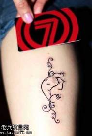 Modello di tatuaggio totem gamba vite