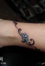 Leg clover vine totem tattoo pattern