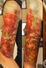 Bellissimo e bellissimo modello di tatuaggio floreale di colore europeo e americano
