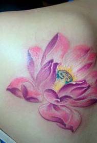 Lotus-tatuointikuvio: hartioiden väri-lootus-tatuointikuvio