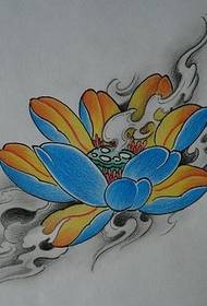 Patrón de tatuaxe floral en cor: patrón de tatuaxe de loto colorido