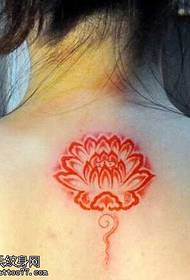 Hátsó piros lótusz totem tetoválás minta
