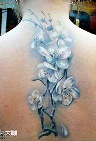 Modello di tatuaggio prugna bianco posteriore