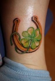 Bellu trifogliu verde è mudellu di tatuaggi di ferita